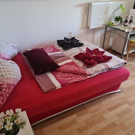 Ferienwohnungen wie im Süden Großostheim Exterior foto