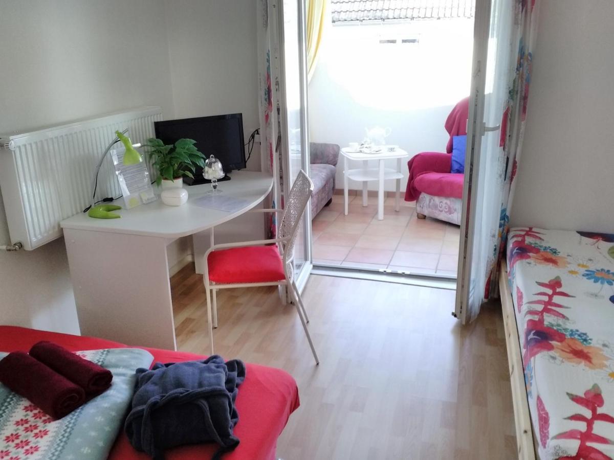 Ferienwohnungen wie im Süden Großostheim Exterior foto