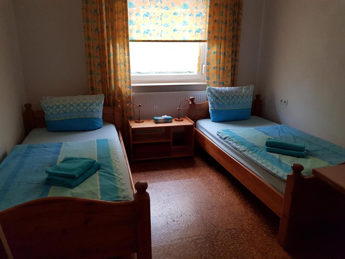 Ferienwohnungen wie im Süden Großostheim Exterior foto